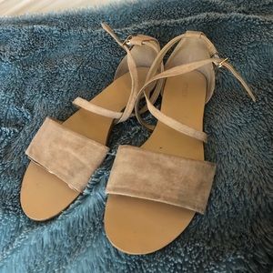 Forever 21 tan sandals size 5.5